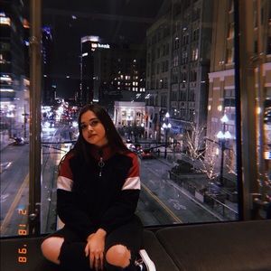 Meet your Posher, Carla